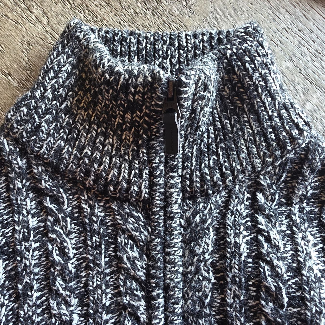 Superdry Pullover & Sweatshirts: 🐸 SUPERDRY STRICK TROYER M STRICKPULLOVER MÉLANGE – Gebraucht aus Môtier (Vully) von Frogs 6