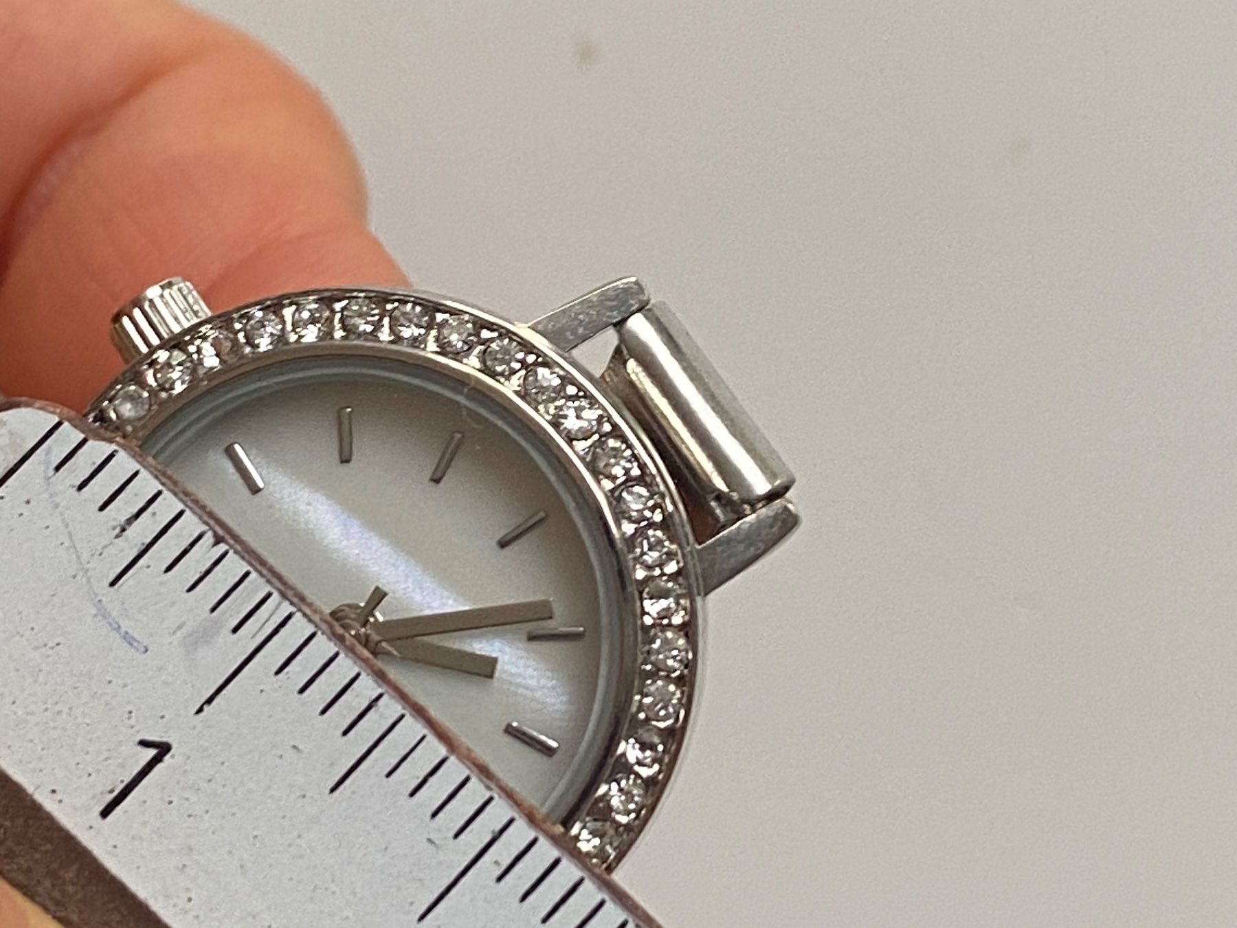 Orologi: Marc Everly Silberne Damenuhr – Nuovo (secondo la descrizione) da Givisiez venduto da dor_xb9k 2
