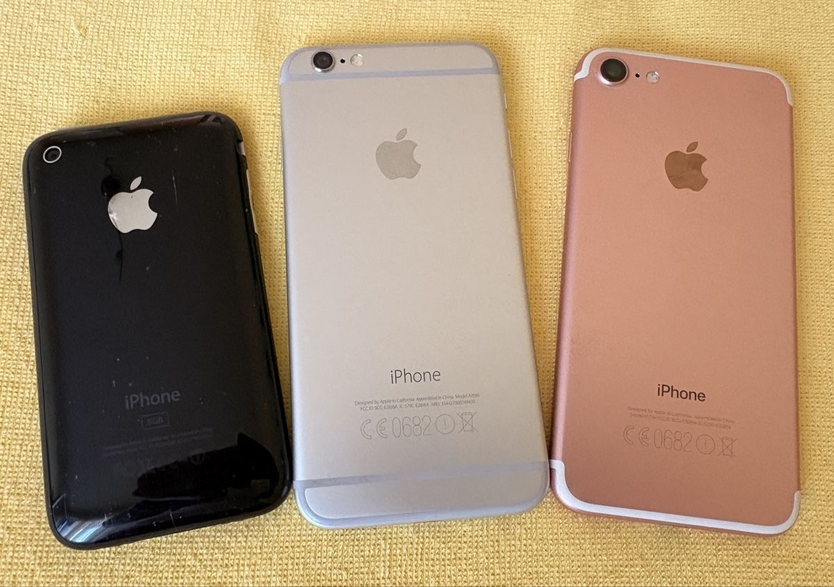 Apple Handys / Smartphones: I phone 3 Stk.  – Gebraucht aus Oberengstringen von Bfzsmr 1