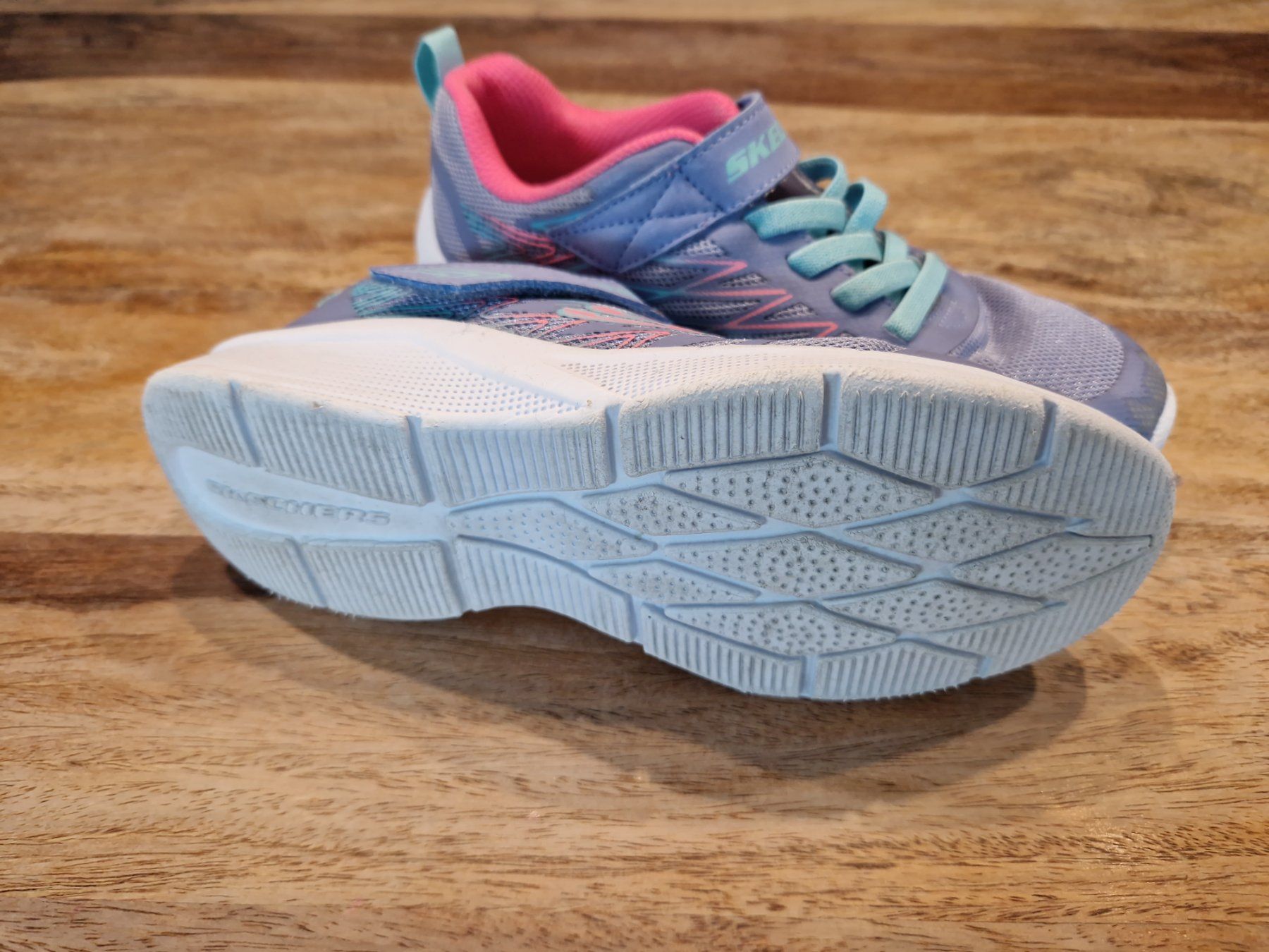 Skechers Schuhe für Mädchen: Skechers Kinder Turnschuhe, Grösse 34 – Gebraucht aus Trachslau von schumannmario 2