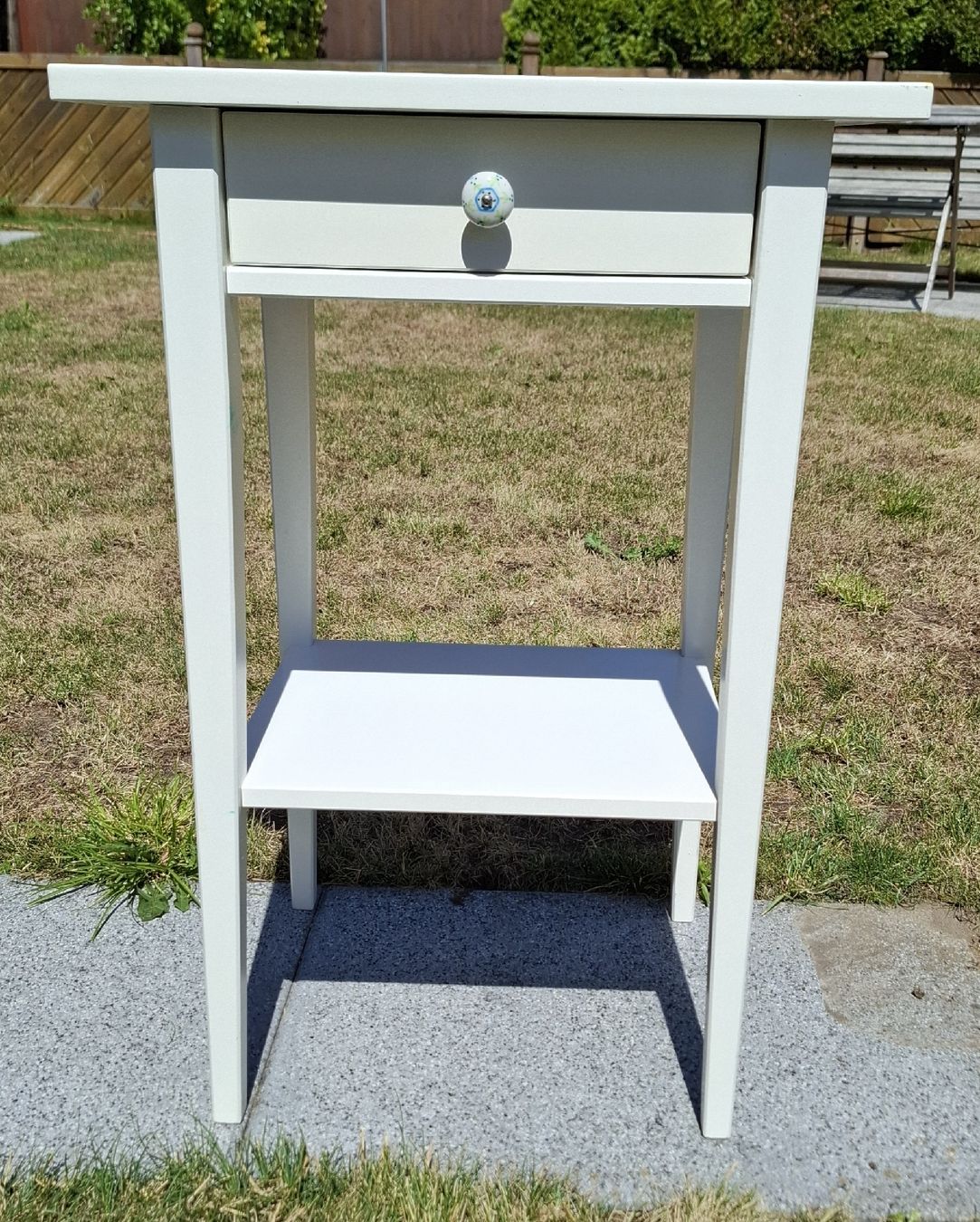Comodini: 1 Hemnes Ikea Ablagetisch / Nachtisch – Nuovo (secondo la descrizione) da Arch venduto da Roli67