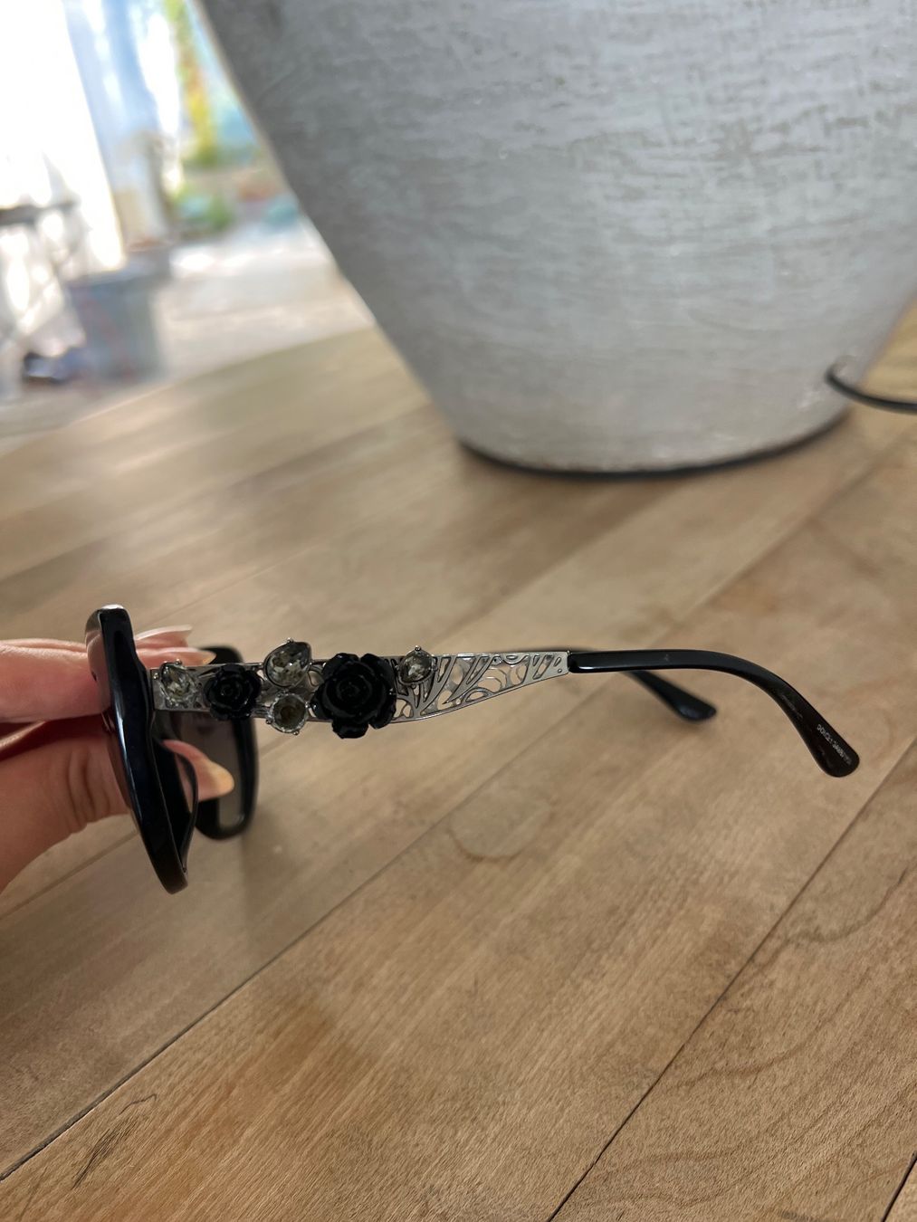 Dolce & Gabbana Occhiali & Lenti: Sonnenbrille Dolce & Gabbana schwarz Cateye – Usato da Feusisberg venduto da ANNEVOO 1