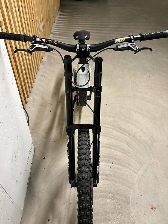 Biciclette: Trek Session 9 X01 - 2024 - R2 – Usato da Uerzlikon venduto da dar_7nb6 2