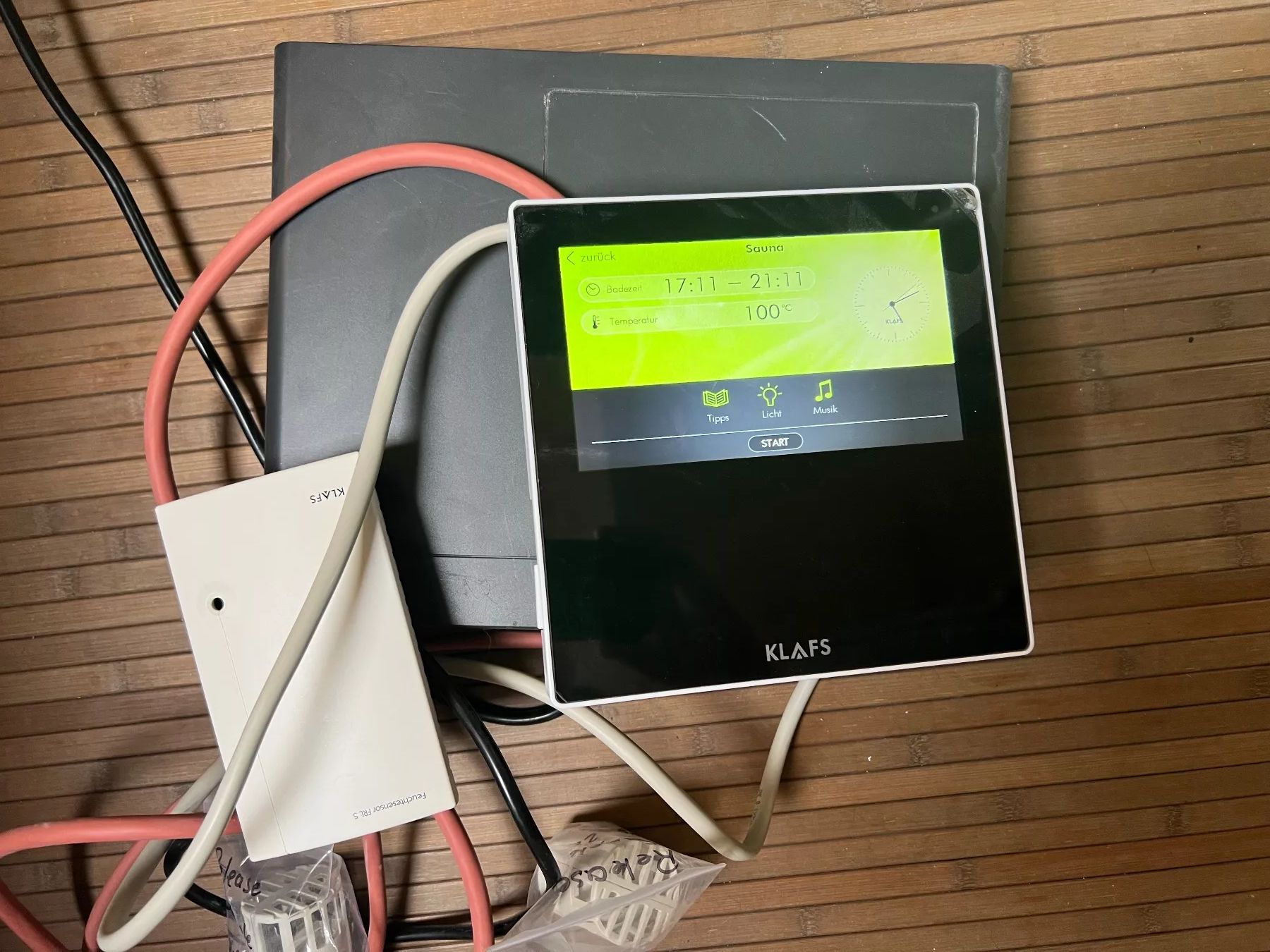 Sauna & Accessori: Saunasteuerung mit Colour-Touchdisplay – Nuovo (secondo la descrizione) da Schwändi GL venduto da weclsima 1