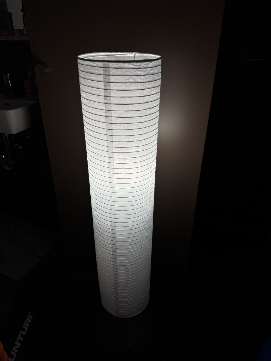 Lampade: Modern White Paper Floor Lamp – Nuovo (secondo la descrizione) da Zürich venduto da AnthonyPrimi 1