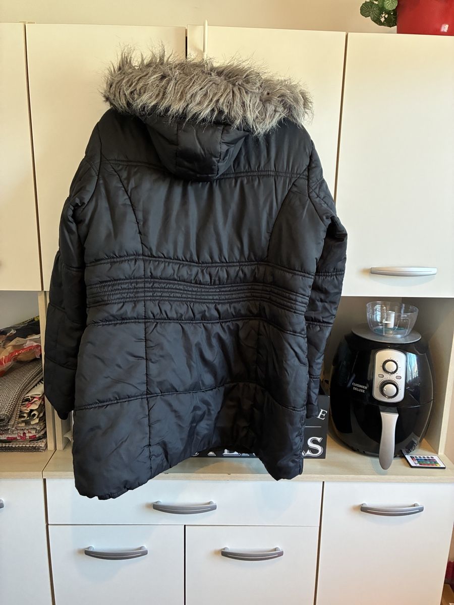 Giacche: Jacke mit Kapuze – Usato da Ostermundigen venduto da Didi-Mader 1