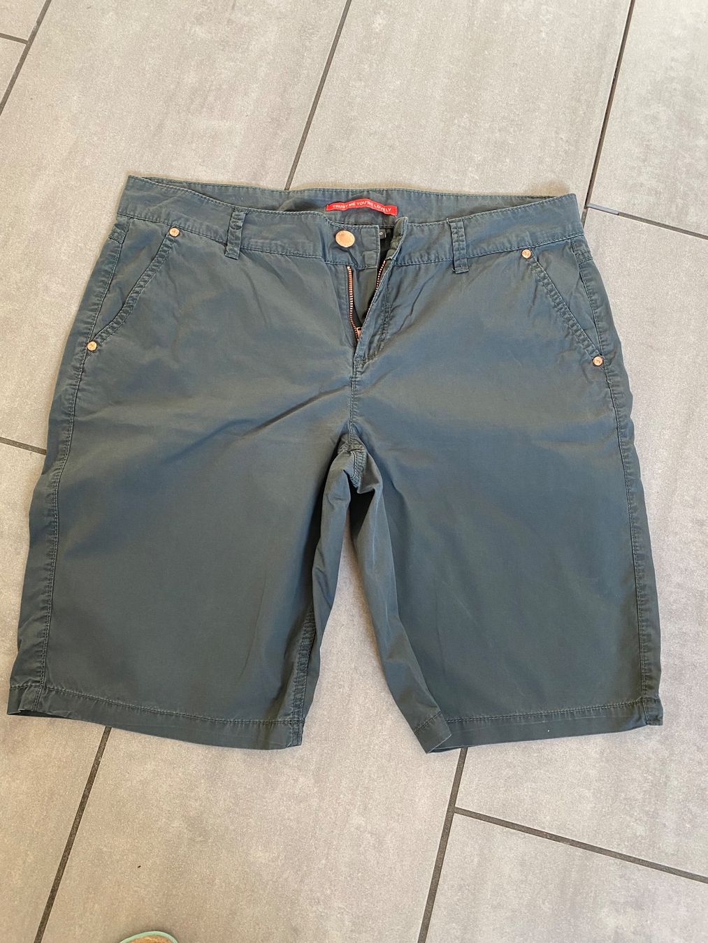 Cecil Pantaloni: Street one Shorts 40 – Usato da Bleienbach venduto da Dbeno