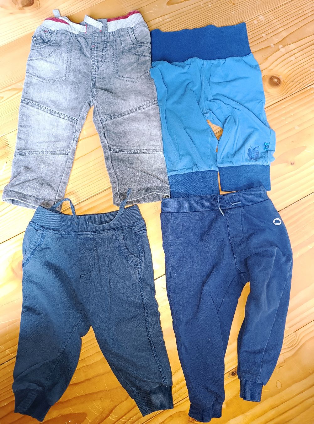 Kleiderpakete & -sets: Kleiderset Junge Gr. 80 – Gebraucht aus Näfels von ang_p78x 4