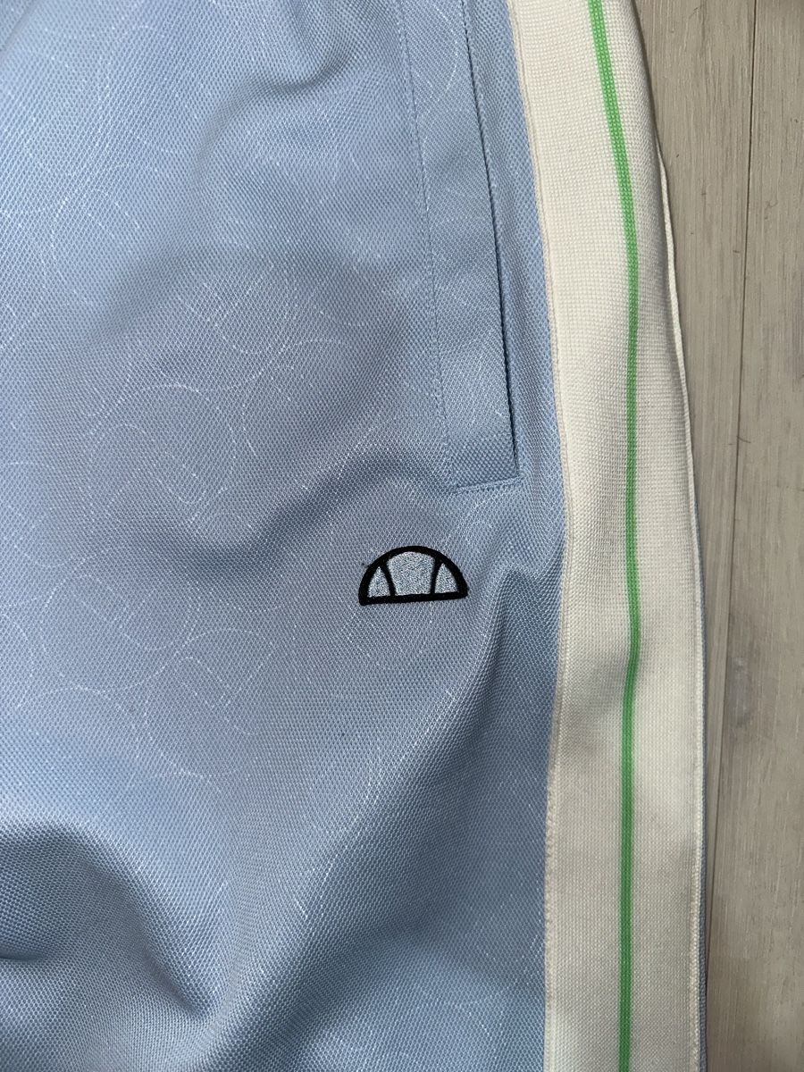 Ellesse Pantaloni: Ellesse Pants, hellblau, neuwertig Gr. S – Nuovo (secondo la descrizione) da Winterthur venduto da she_6vd5 1
