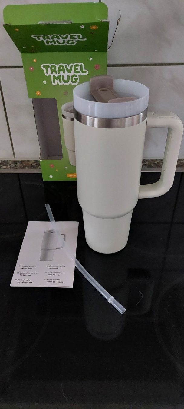 Contenitori & Simili: Thermobecher mit Strohhalm – Nuovo e nell'imballaggio originale da Samstagern venduto da Bladetigi 1