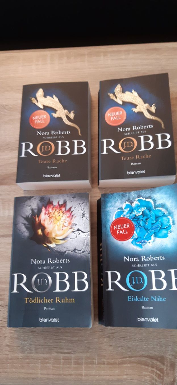 Libri: J. D. ROBB Krimis – Usato da Altendorf venduto da Medili1