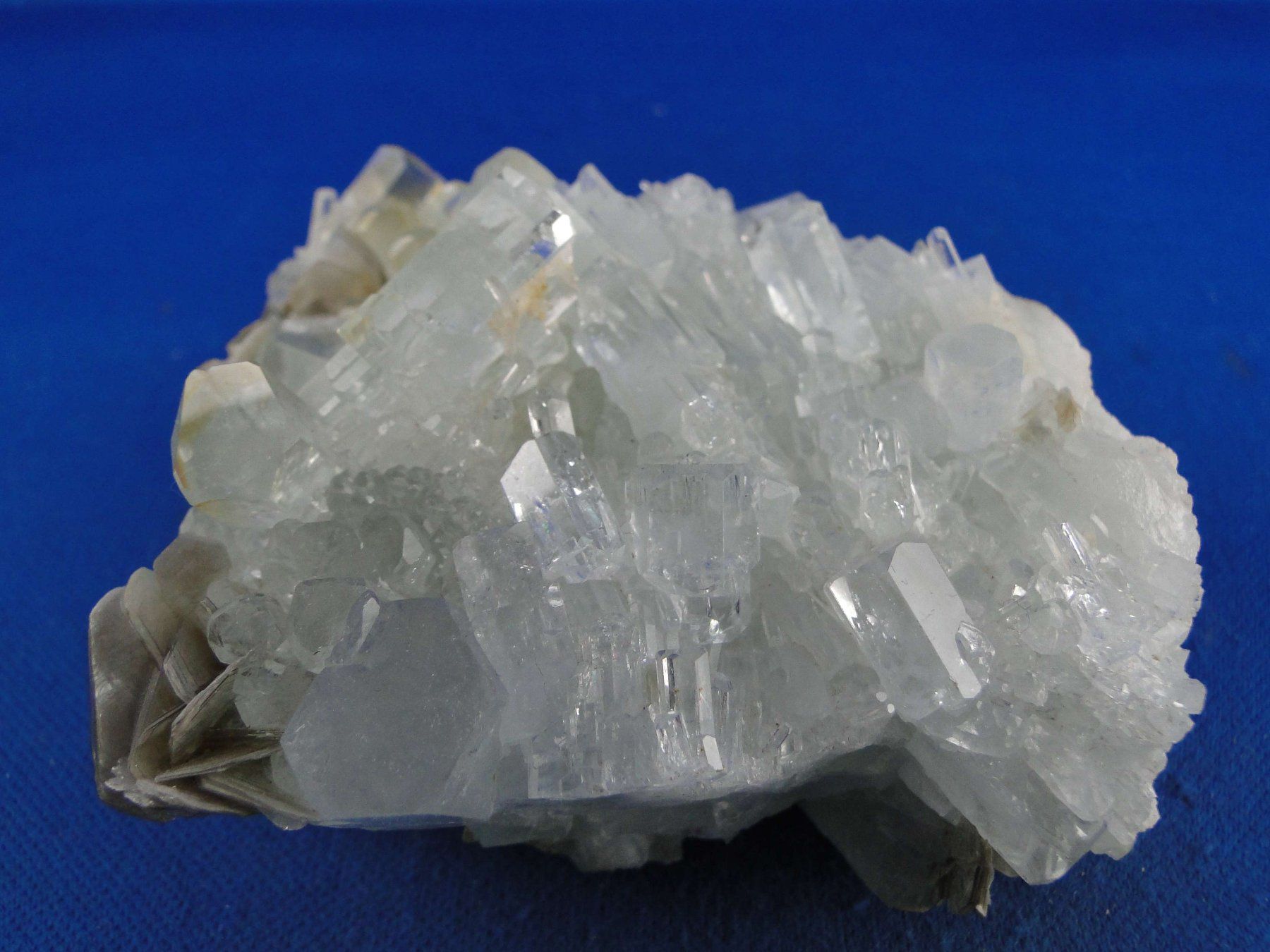 Minerali & Pietre curative: Aquamarin – Usato da Schinznach Bad venduto da Demerald 9