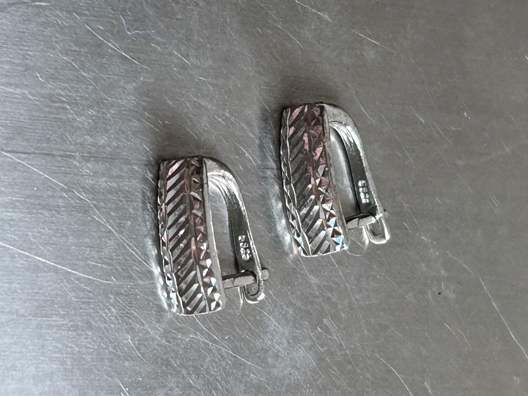 Ohrringe & -stecker: Silber Ohrringe geometrisch, elegant – Gebraucht aus Laufen von Bellavitaboom