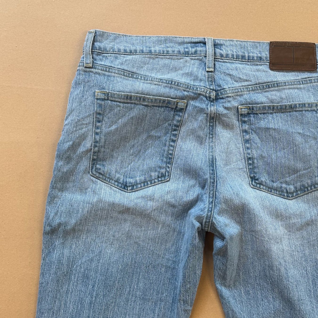 Tommy Hilfiger Jeans: Tommy Hilfiger blue straight leg jeans – Usato da St. Gallen venduto da sourced_limited 3