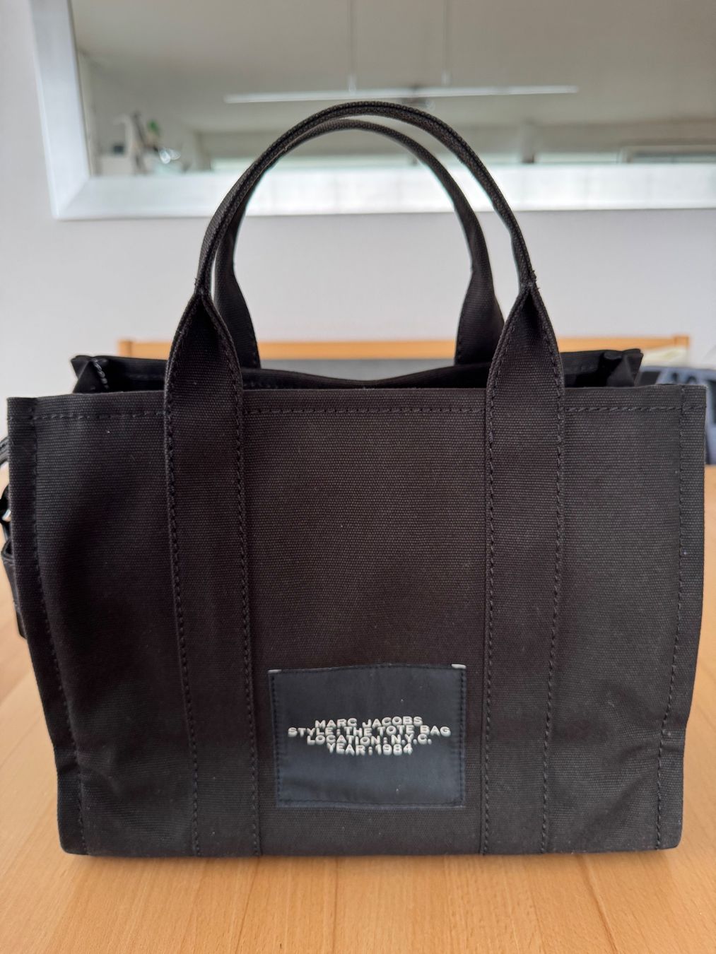 Marc Jacobs Borse da donna: Marc Jacobs "The Tote Bag" schwarz – Usato da Wauwil venduto da Nifled 1