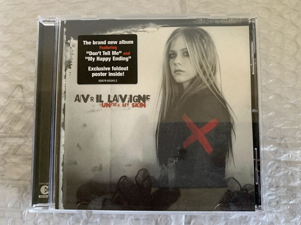 CD: Avril Lavigne - Under my Skin CD – Usato da Thun venduto da mar_6vkg