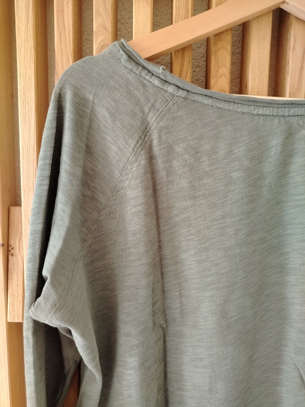 Pullover & Sweatshirts: Hochwertiger Baumwollpulli Grösse M/L – Gebraucht aus Schönenbuch von sop_n7zd 2