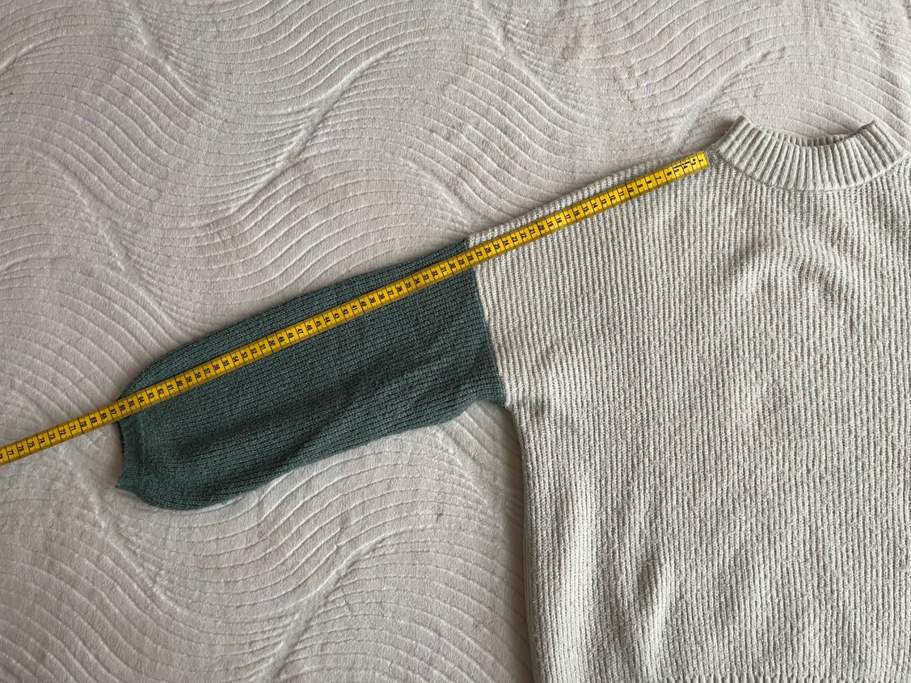 Pulls & Sweat-shirts: Brixton Strickpullover mit farbigen Ärmeln – D'occasion à Horw par mira_6p85 2