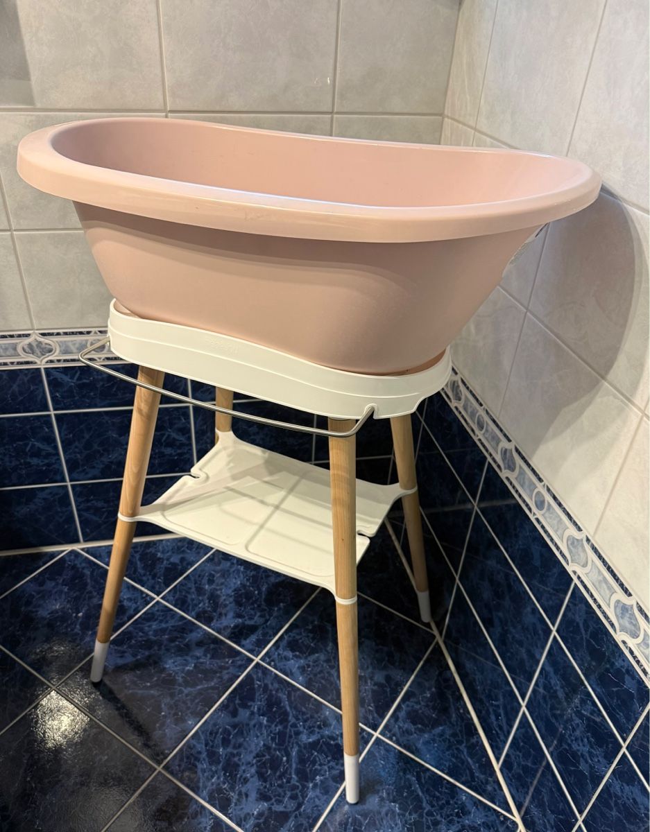 Tout pour le bain: Badewanne mit Zubehör  – D'occasion à Zürich par Rania68