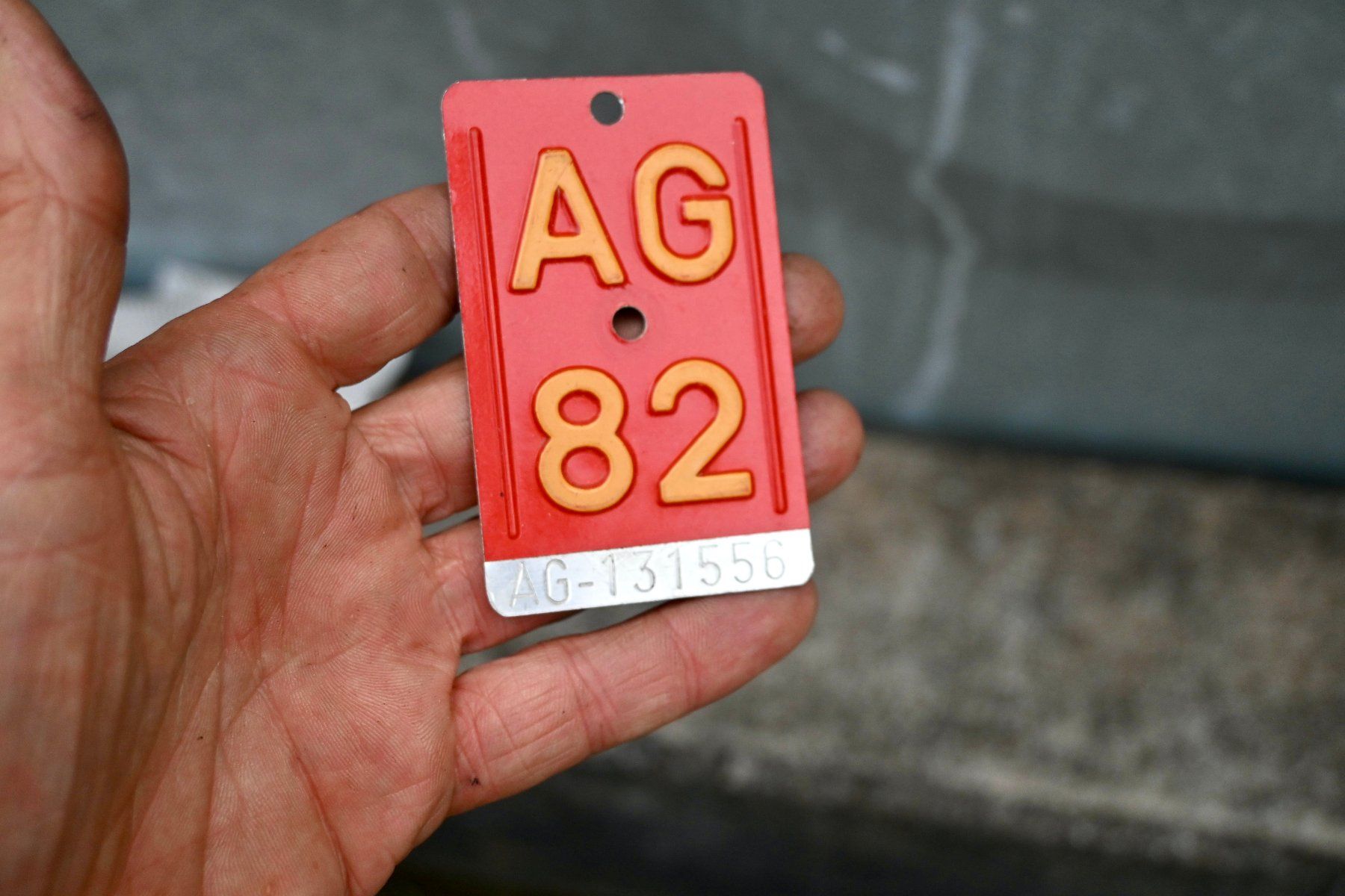 Schilder: Velonummer AG 82 von 1982 - Aargau – Gebraucht aus Pfaffhausen von mono_rec 3