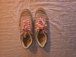 Bequeme Sommerschuhe im Ethno-Look, Grösse 39