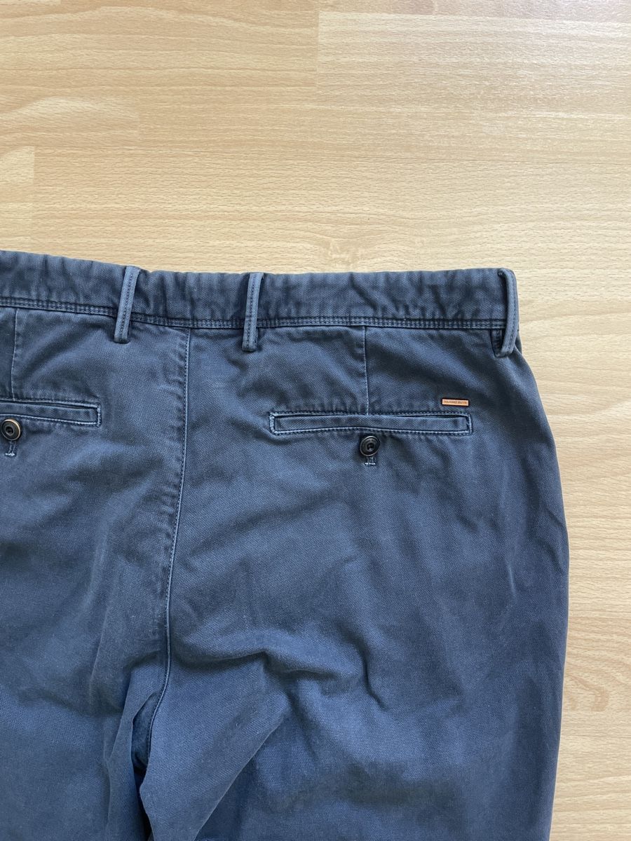 Massimo Dutti Pantalons: Pantaloni chino blu scuro Massimo Dutti,, perfetti – D'occasion à Bellinzona par remarema 4