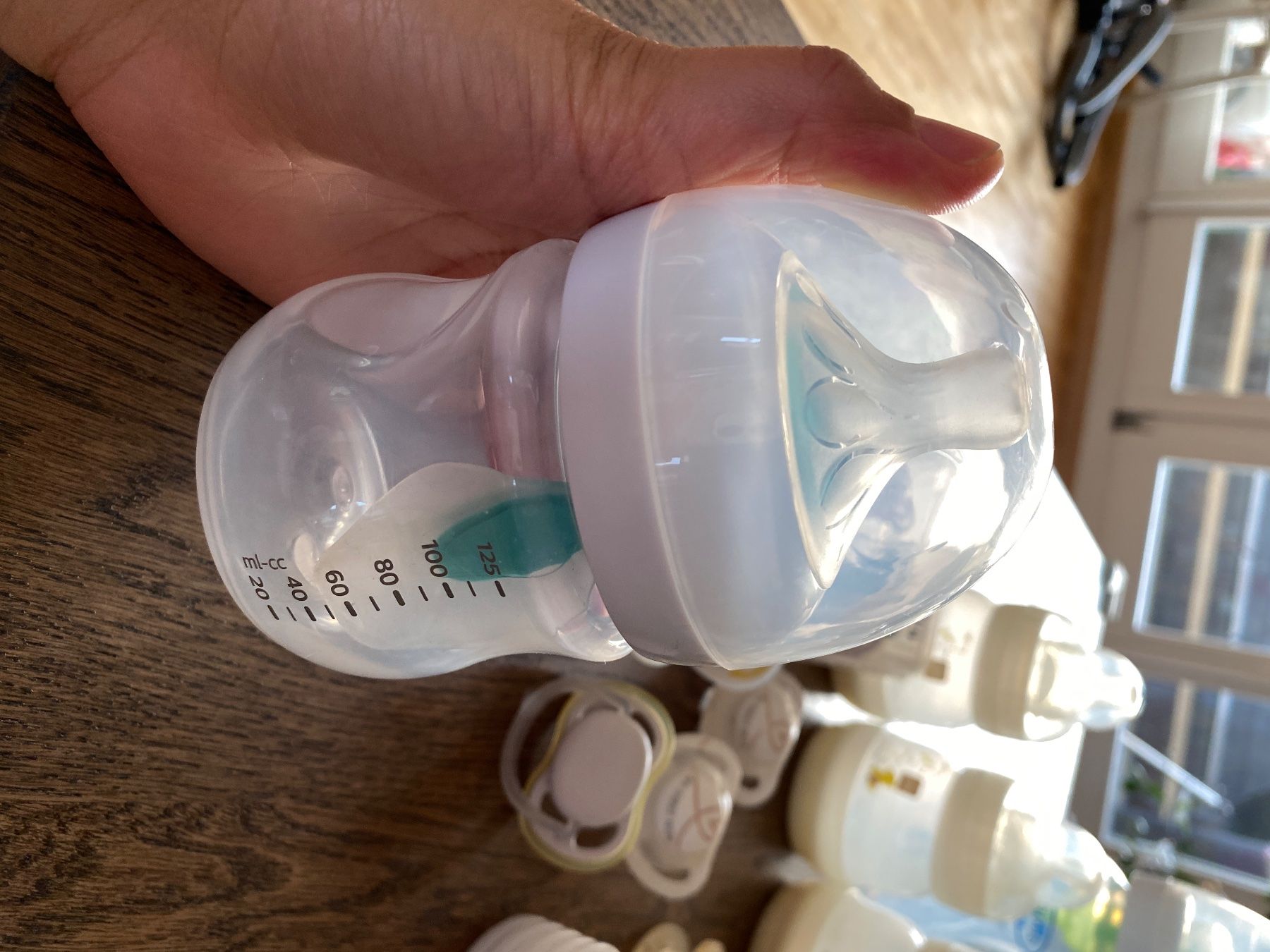 Pasti del neonato: Baby Bottles, Dummies and Teats Bundle - 2 – Usato da Dietlikon venduto da Kitaa 2