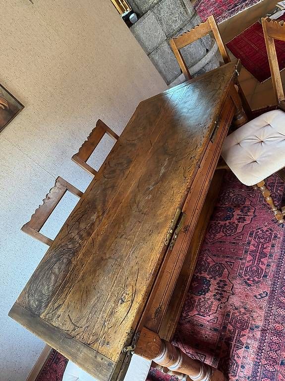 Tavoli: Table valaisanne avec deux rallonges – Usato da Martigny venduto da Gisleca 1
