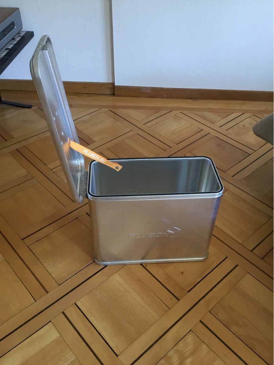 Caisses de transport: Alu Box – D'occasion à St. Gallen par bhe_2n6n 2