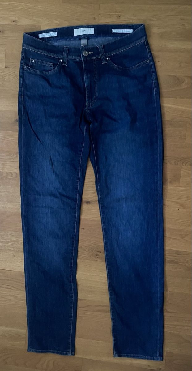 Brax Jeans: Brax Ultralight Hose/Jeans Herren – Gebraucht aus Himmelried von Lucas1212