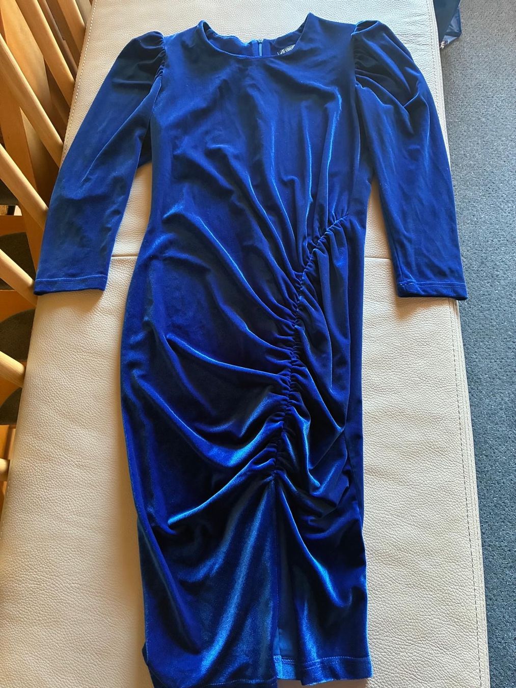 Vestiti: DRESS – Nuovo (secondo la descrizione) da Rümlang venduto da har_z6qv 1