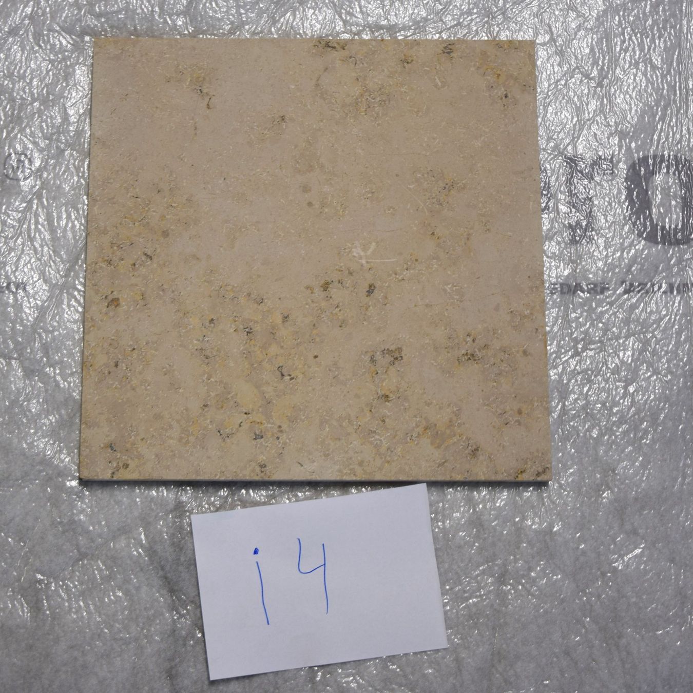 Rivestimenti per pavimenti: Platten Restposten – Nuovo (secondo la descrizione) da Hünenberg venduto da InternoAG