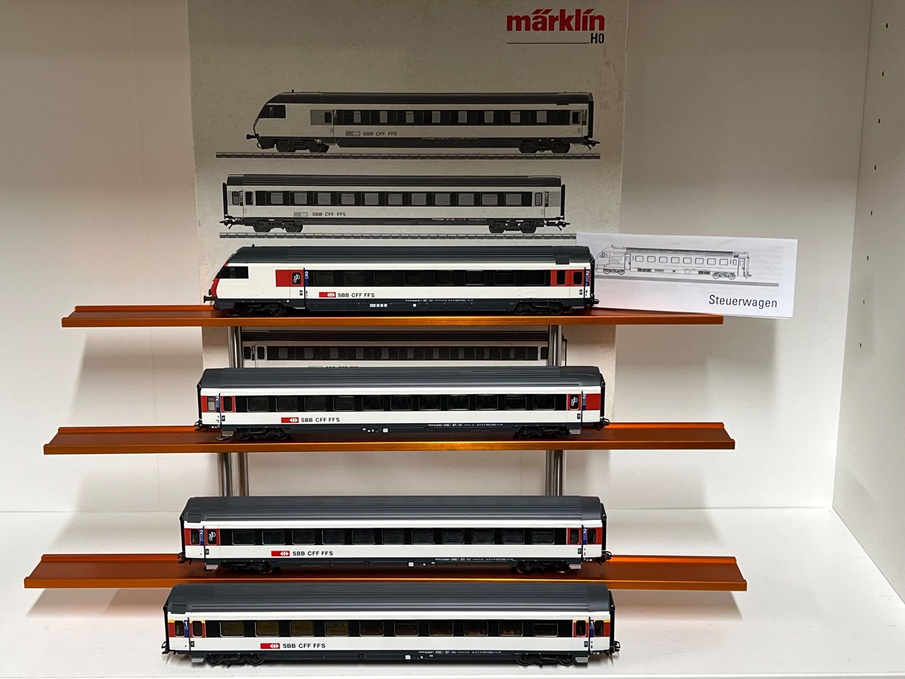 Märklin Modellini di ferrovie: Märklin 42164 SBB InterCity-Design – Nuovo (secondo la descrizione) da Neuenhof venduto da ludovicco