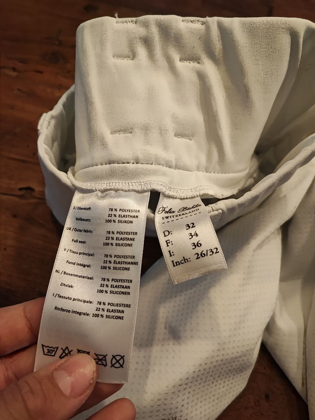 Pantaloni: Weisse Reithosen.   Grösse 32 – Usato da Beinwil am See venduto da stephanielarsen 2