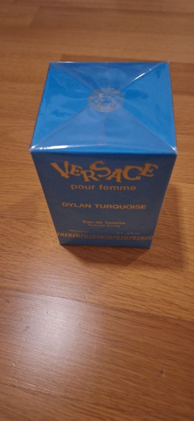 Versace Profumi & Eau de Toilette: Versace, sac + Dylan turquoise (100ml) – Nuovo e nell'imballaggio originale da Lussery-Villars venduto da pousinete02 2
