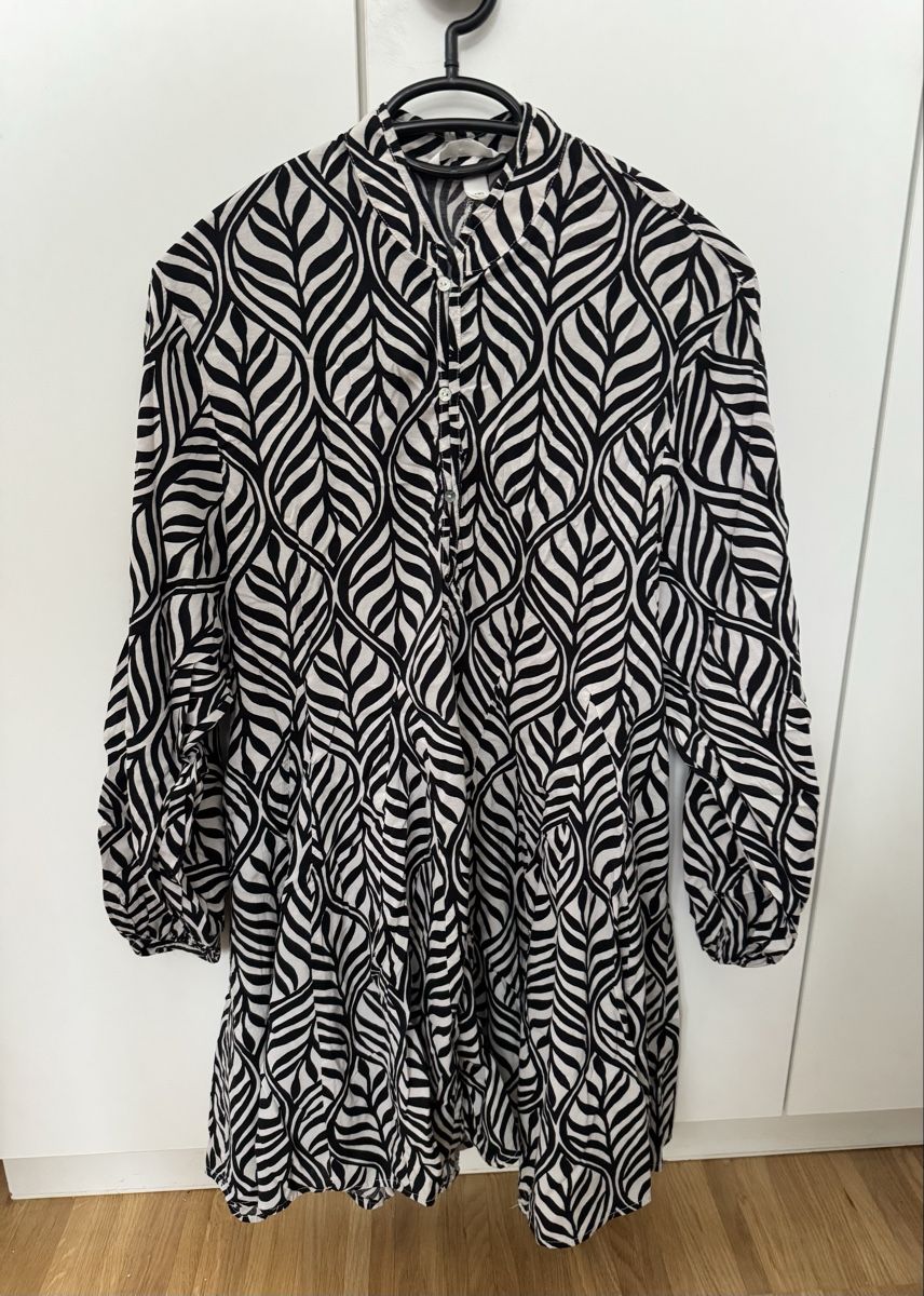 H&M Vestiti: Robe H&M à motifs zébrés, taille S – Nuovo (secondo la descrizione) da Meyrin venduto da mai_pl7s