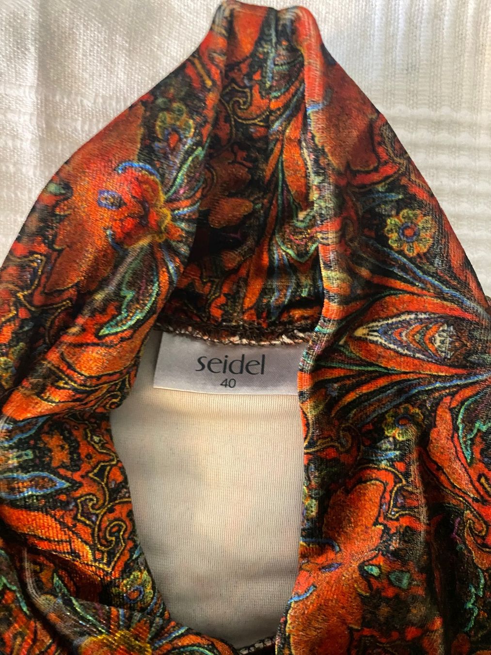 Maglioni & Felpe: spezieller Rollkragen Pullover – Usato da Pfungen venduto da car_7l8r 1