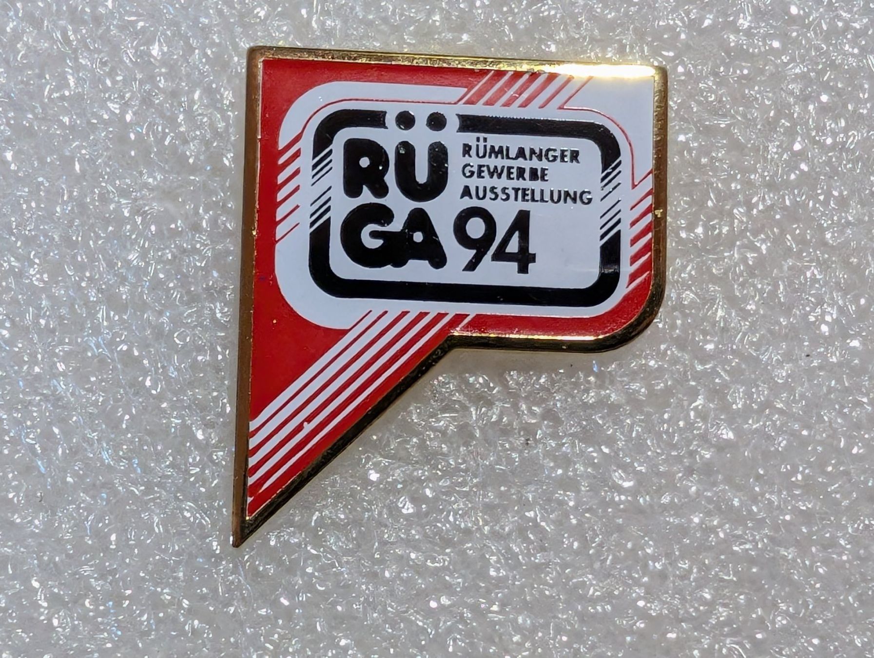 Placchette & Badge: Ansteckpin 261: Rüga 94 – Usato da Oppligen venduto da Pin-Fall-Shop
