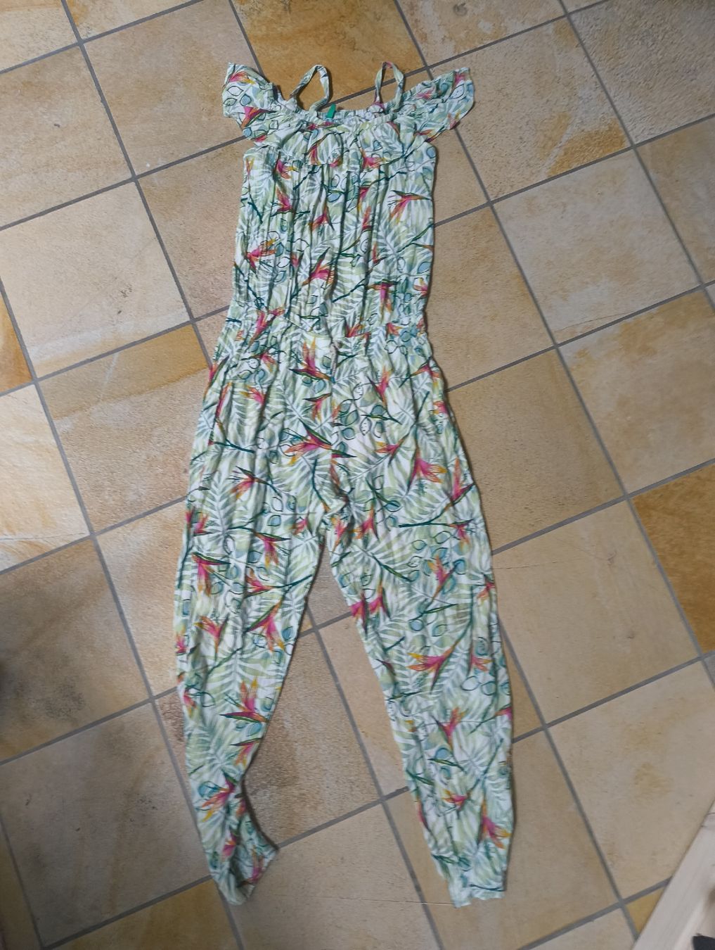 Benetton Tute: Benetton Jumpsuit 13-14 Jahre – Usato da Stein am Rhein venduto da DaOhana