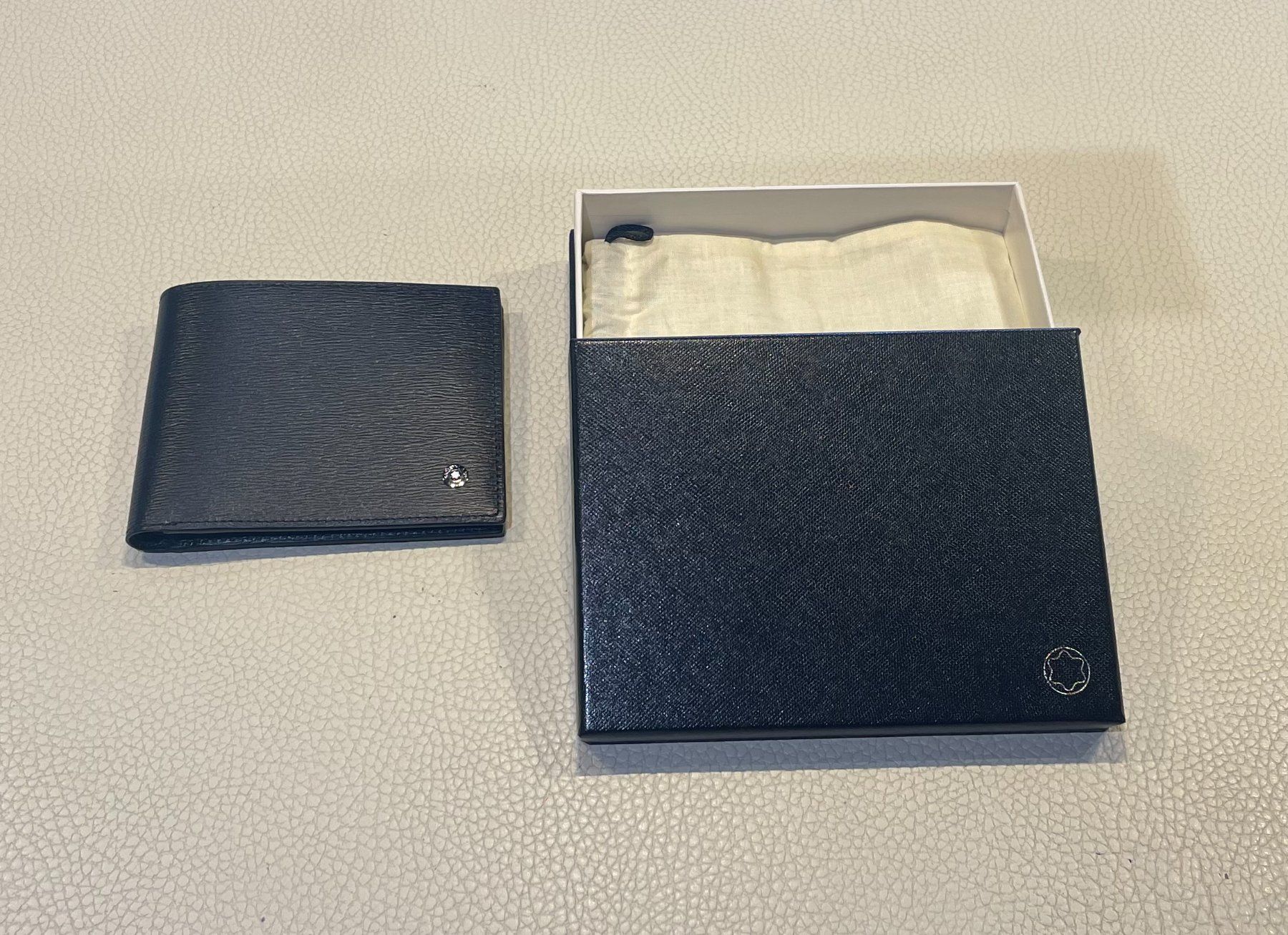 Montblanc Portafogli: PORTAFOGLIO – Nuovo e nell'imballaggio originale da ascona venduto da Ascona6612.