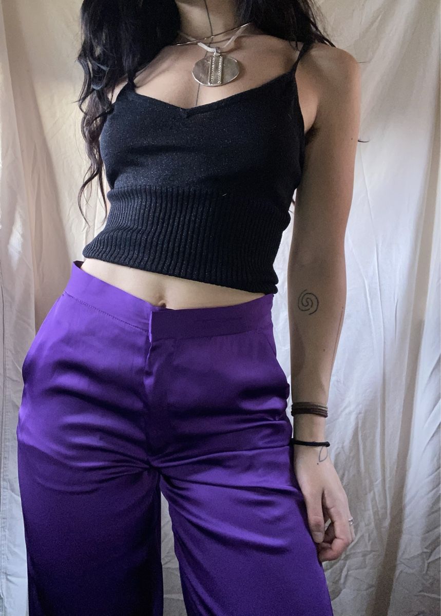 Hosen: Violette weite Stoffhose – Gebraucht aus Rehetobel von Norea69
