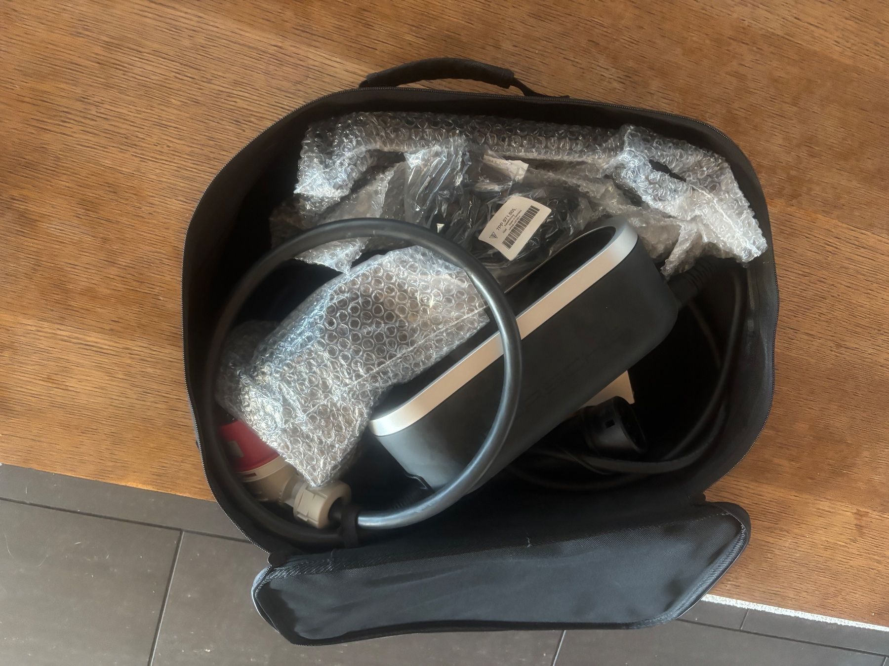 Batterie-Ladegeräte: Porsche Mobile Charger – Neu (gemäss Beschreibung) aus Stäfa von Kurt33 4