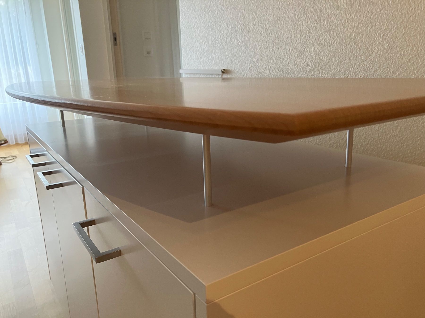 Cassettiere: Sideboard mit massivem Kirschbaum – Usato da Bern venduto da Schrineraendu 2