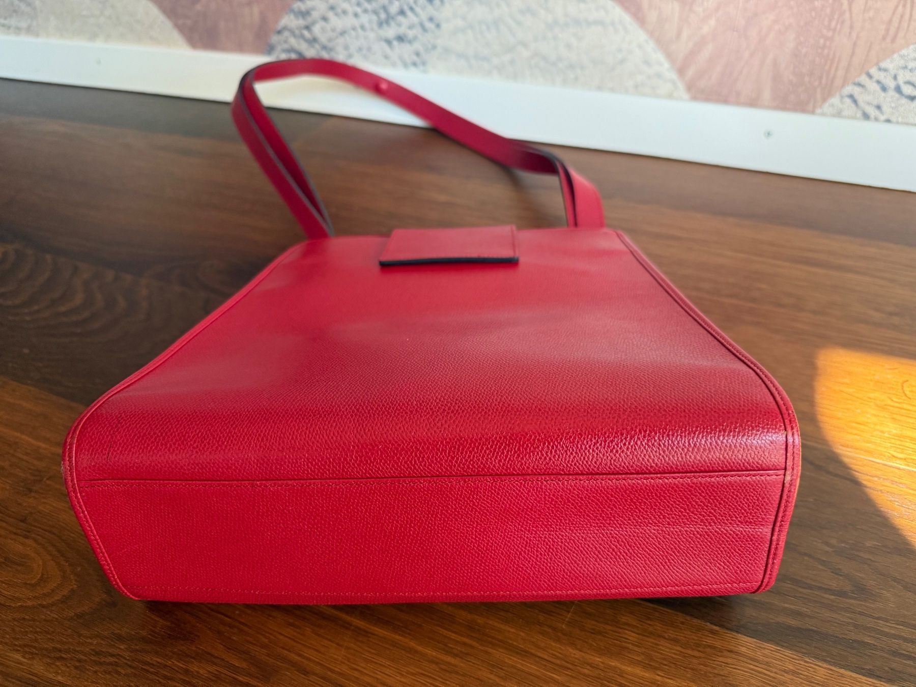 Saint Laurent Borse da donna: Wunderschöner Statement-Bag von Yves Saint Laurent – Usato da Russikon venduto da izumi2010 6