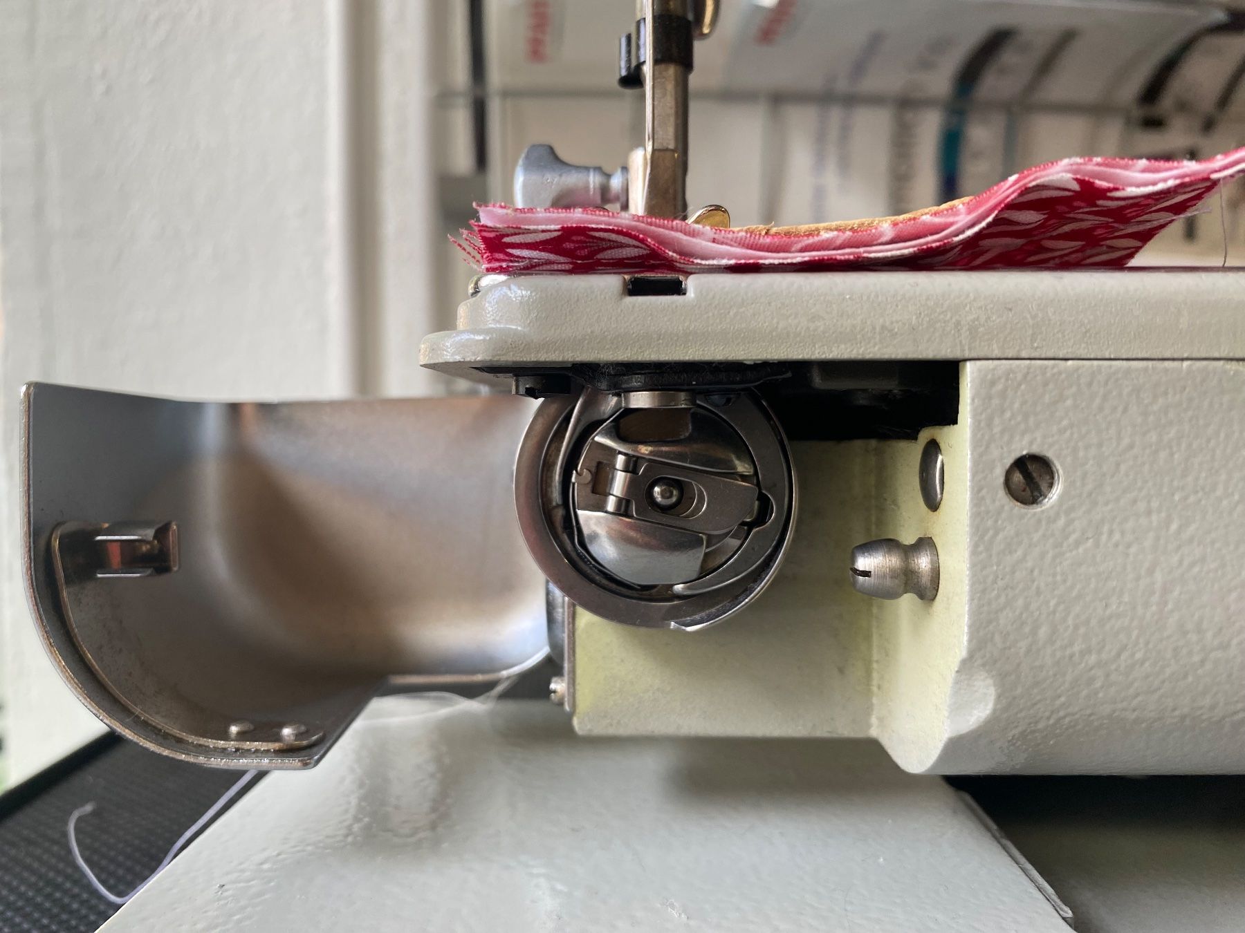 Pfaff Macchine da cucire: Nähmaschine PFAFF 360 Automatic, ab Service – Usato da Olten venduto da Pat31 3