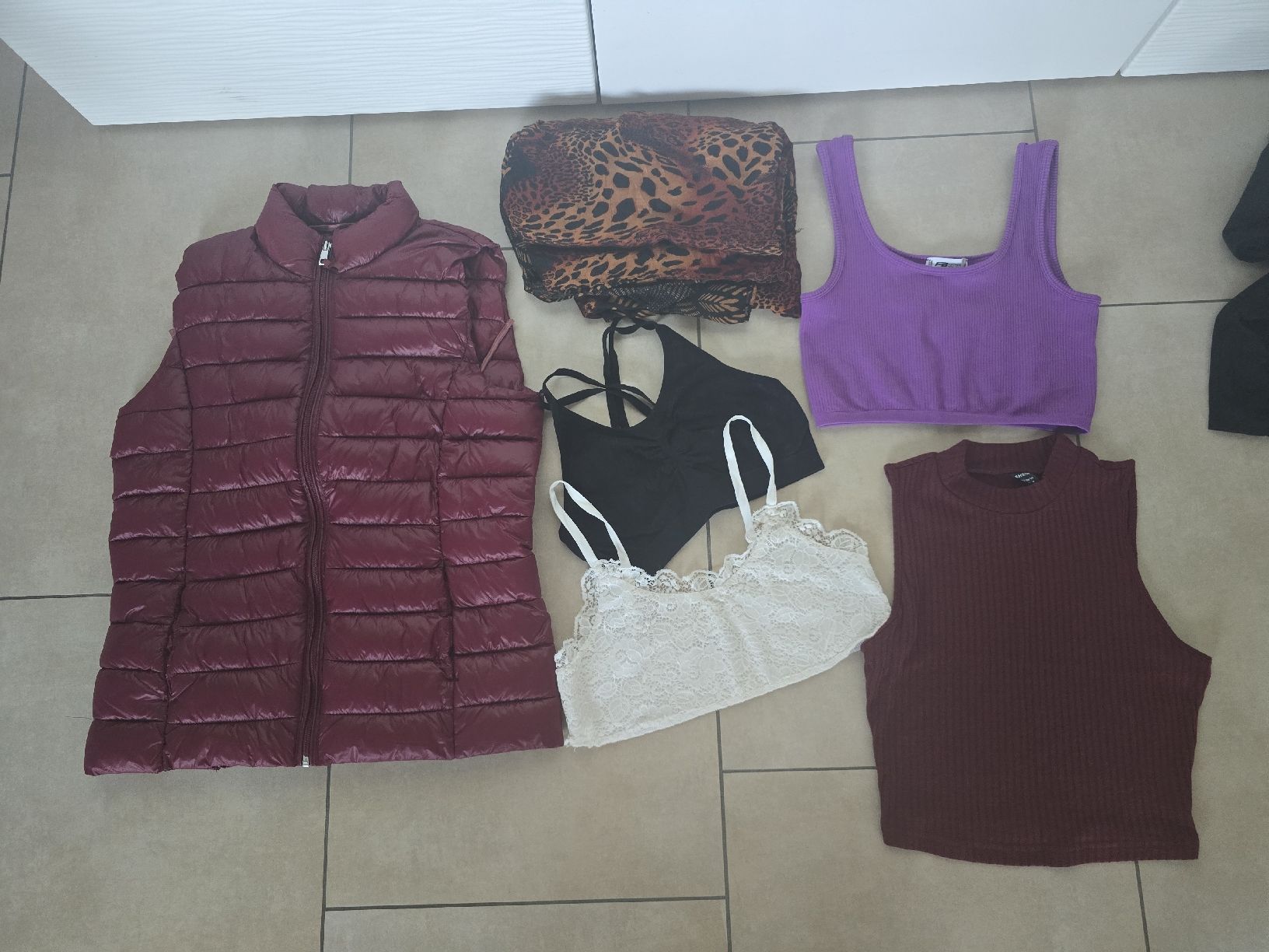 Kleiderpakete: Tolles Kleiderpaket - Grösse S – Gebraucht aus Rickenbach b. Wil von Beautiful.Things 3