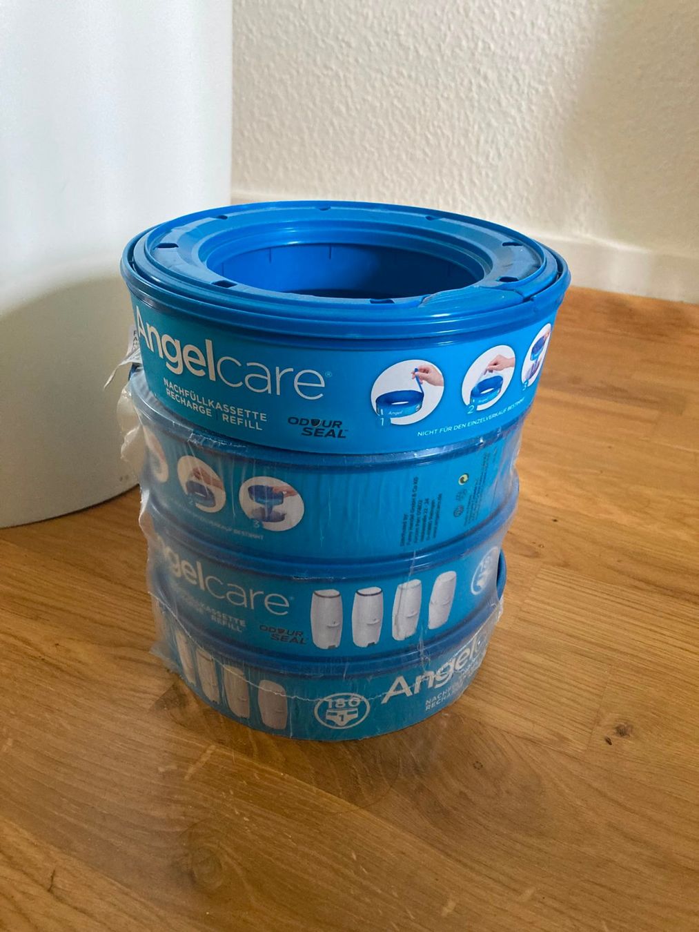 Angelcare Cestini per rifiuti: Angelcare Windeleimer mit Nachfüllkassetten – Usato da Zürich venduto da Nikki_ZH 2