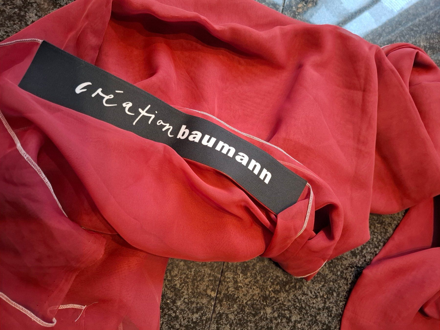 Tessuti: Chiffon Vorhangsstoff von Création Baumann, Farbe Bordeaux – Nuovo (secondo la descrizione) da Solothurn venduto da sweyla21