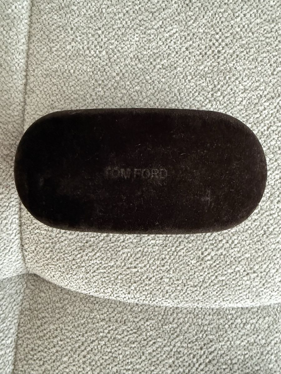 Tom Ford Occhiali & Lenti: Occhiali TOM FORD (rotti) – Difettoso da Viganello venduto da mit_hd8q