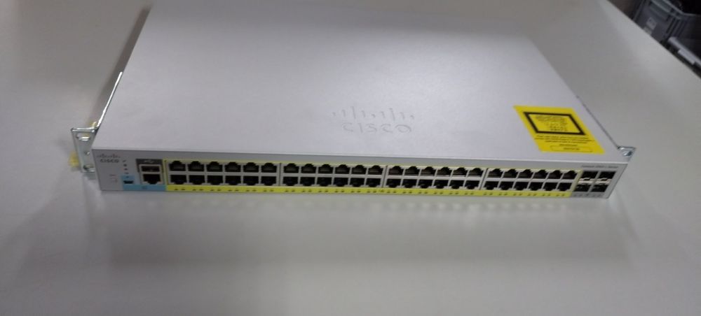 Cisco Catalyst 2960-L Series 2960L-48PS-LL Netzwerkswitch (Neu (gemäss ...